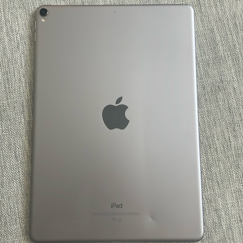 Apple iPad Pro 10.5 inch 64GB